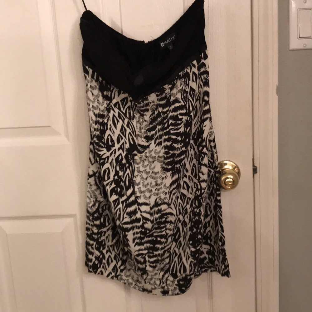 Black and white pattern strapless dress